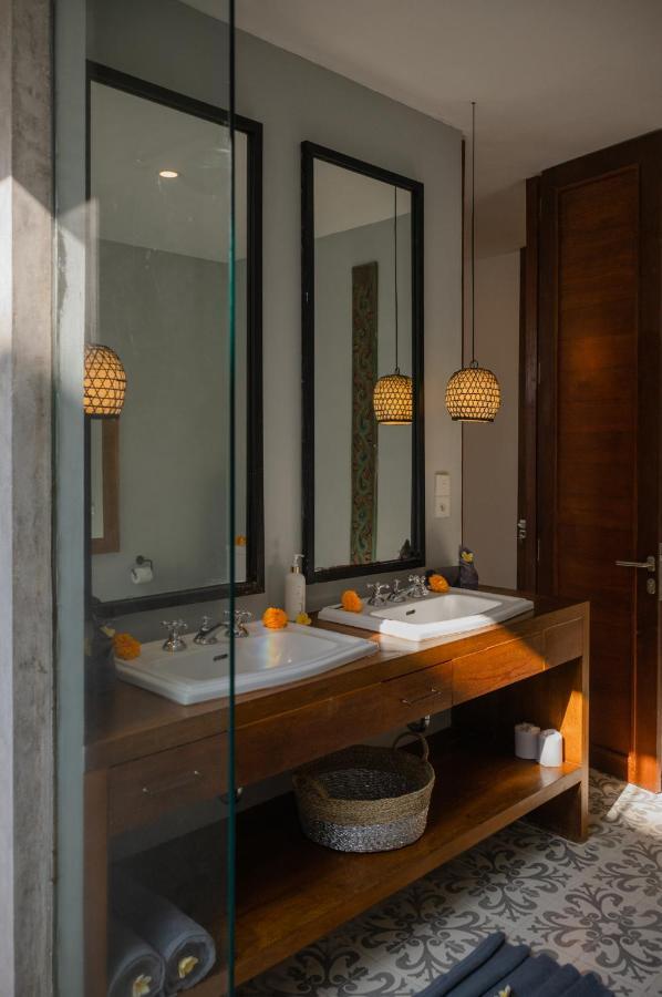 Bed and Breakfast The Bed By The Sea Canggu Esterno foto