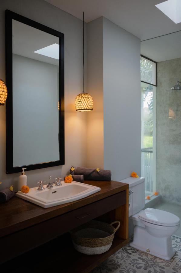 Bed and Breakfast The Bed By The Sea Canggu Esterno foto