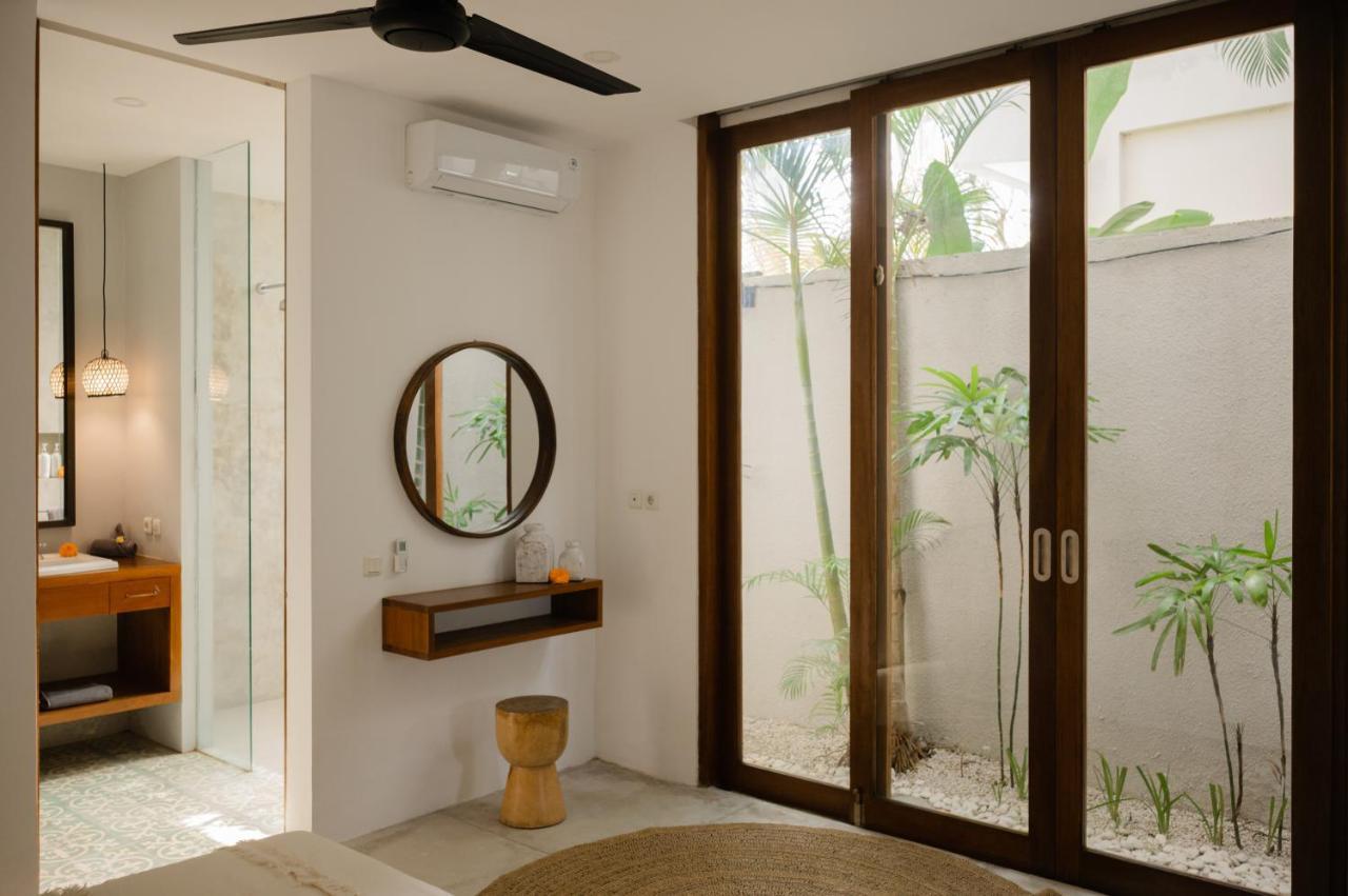 Bed and Breakfast The Bed By The Sea Canggu Esterno foto
