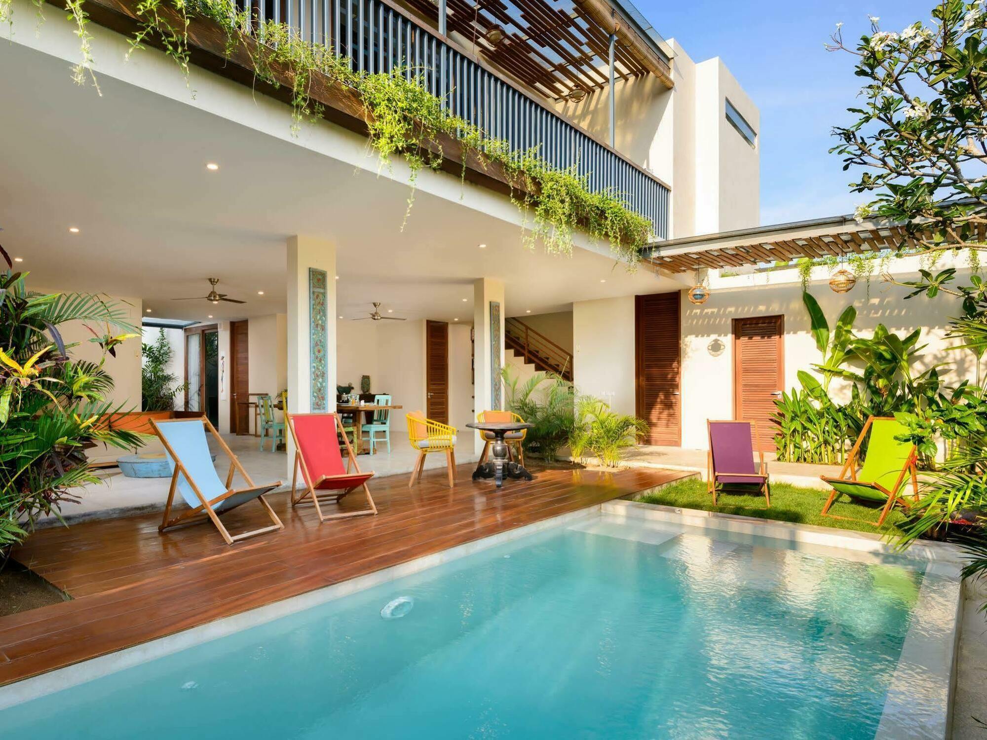 Bed and Breakfast The Bed By The Sea Canggu Esterno foto